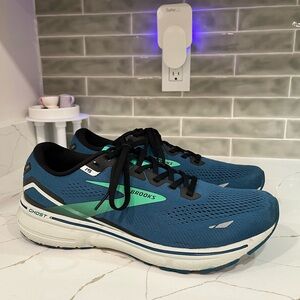Brooks Ghost 15 Running Shoes. Men’s Size 12.5 Color Blue